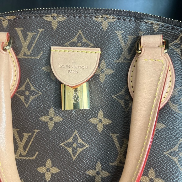 Monogram Rivoli PM - Picture 7 of 8